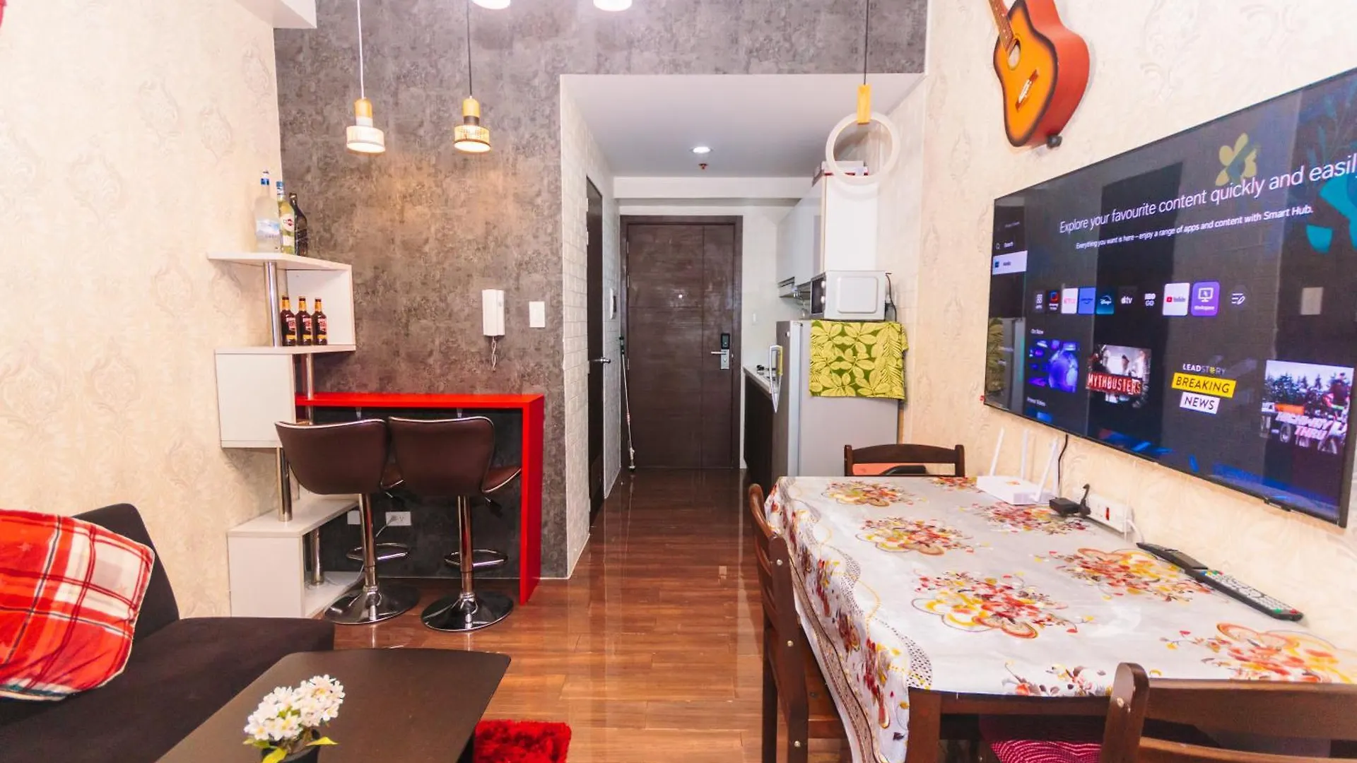 Eccentric Escape Stylish Makati Urban Swim Gym 4034 Apartment Manila 0*,  Philippines